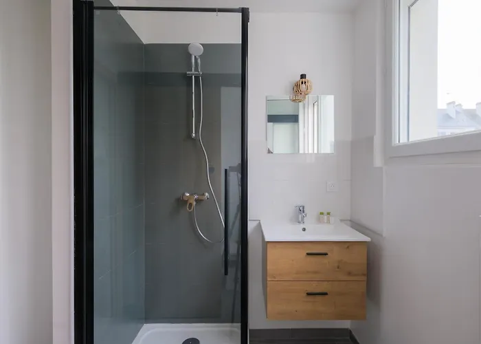 Apartamento Le Manoe- 200m Gare - Wifi *